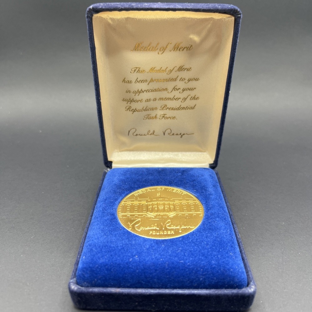 Ronald Reagan Medal Of Merit - Republican Presidential Task Force - Vintage 80s